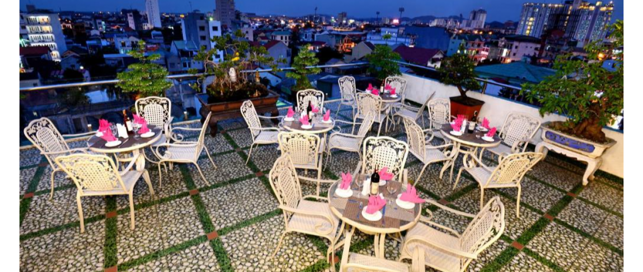 Rooftop cafe