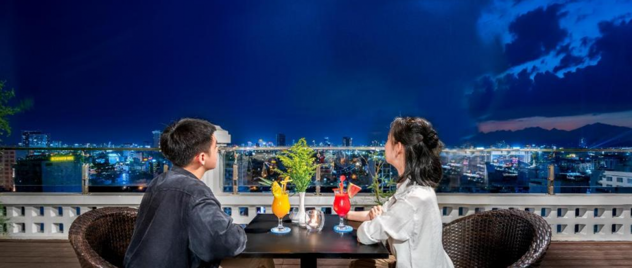Rooftop cafe